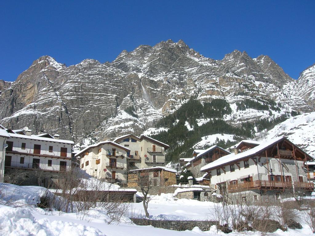 La Barmo Affittacamere Pietraporzio ภายนอก รูปภาพ