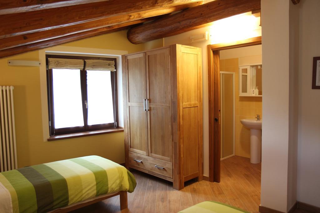 La Barmo Affittacamere Pietraporzio ภายนอก รูปภาพ