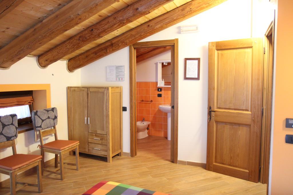 La Barmo Affittacamere Pietraporzio ภายนอก รูปภาพ